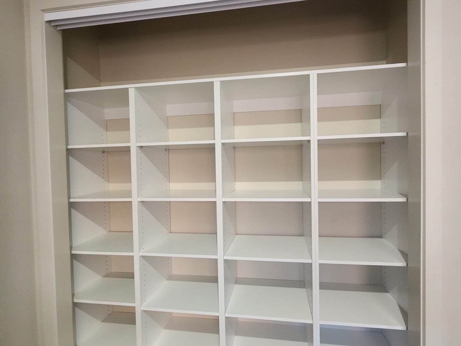 Custom wardrobe interior